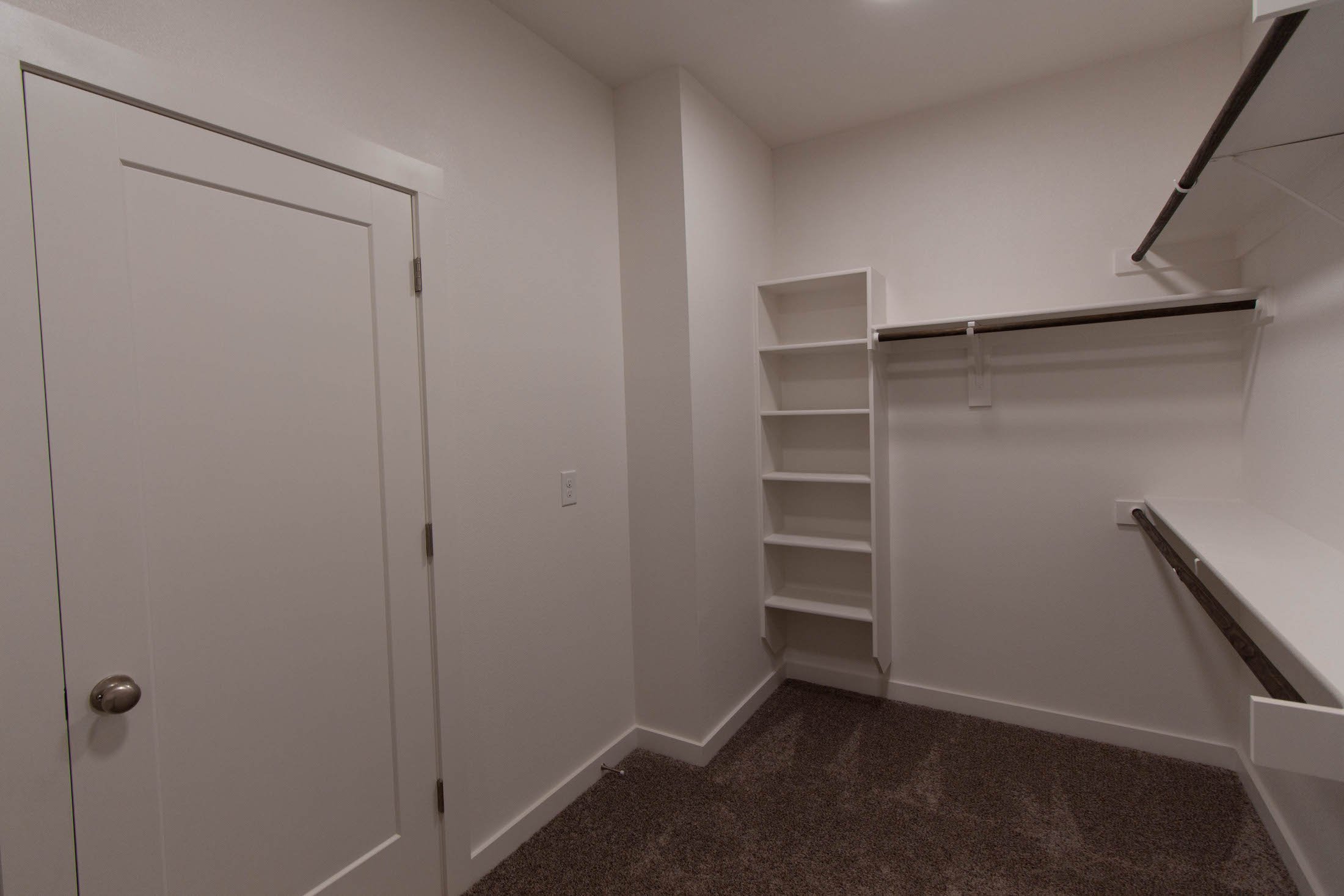 Bedroom Custom Home Design: Master Closet