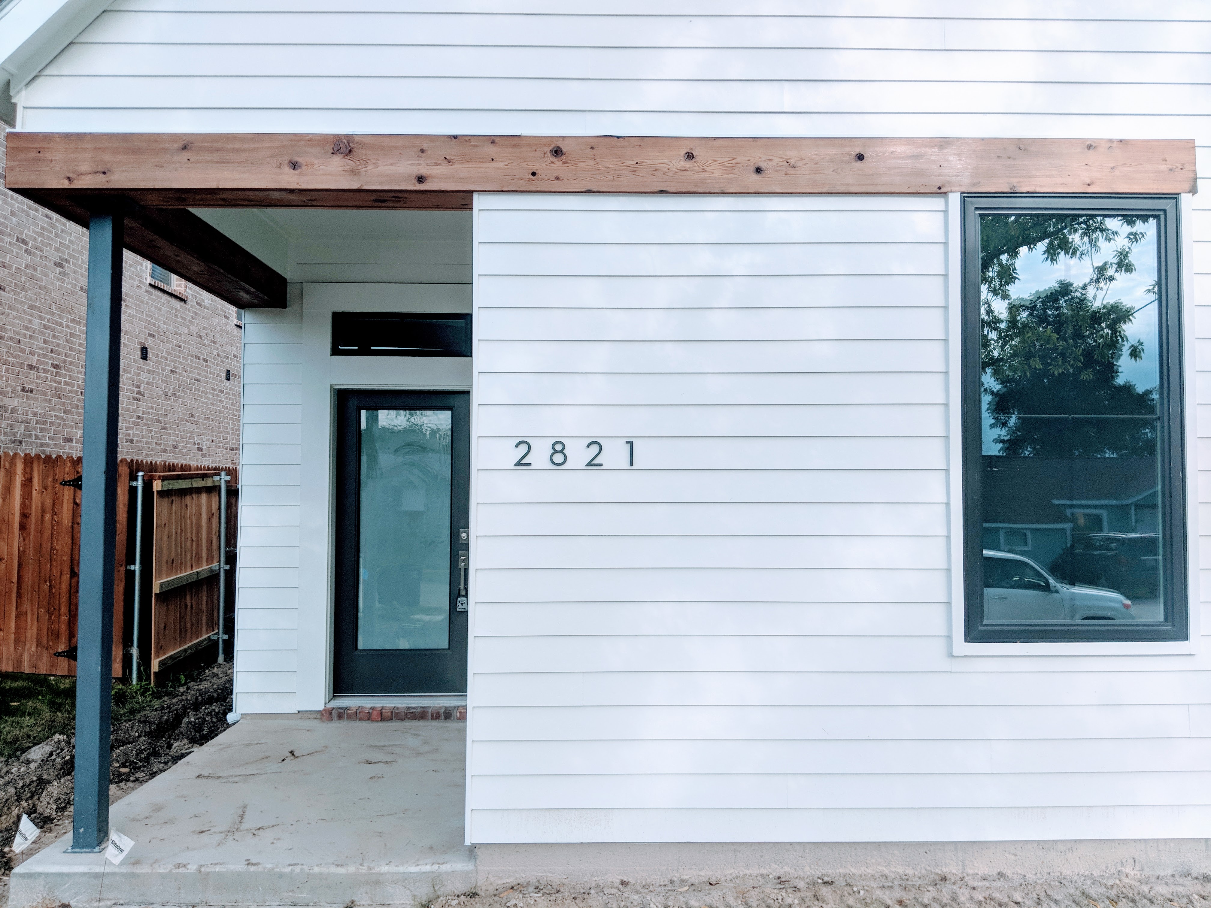 Steel Post and Wood Lintel on Porch
