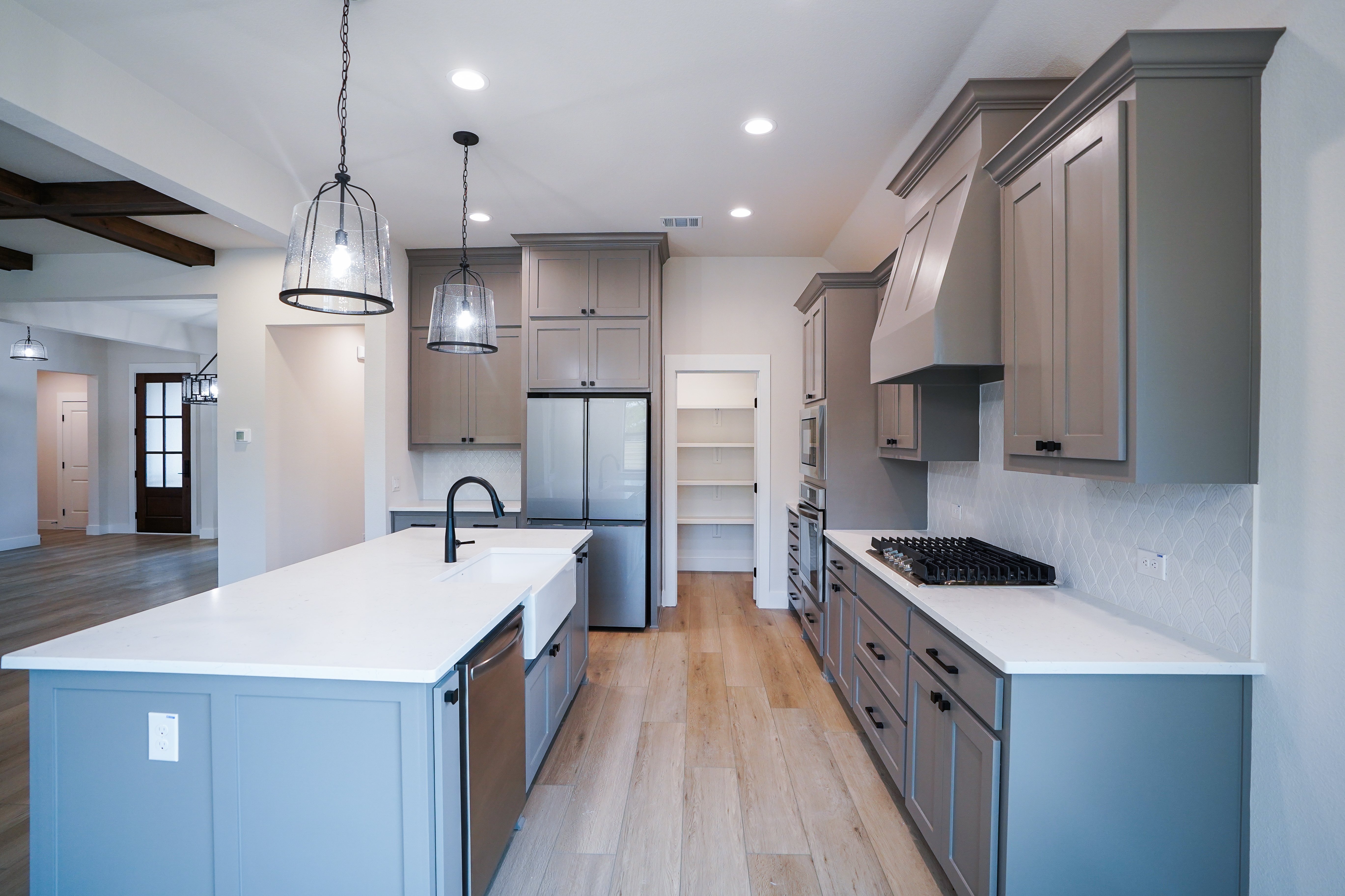Kitchen Spring Looking toward Pantry