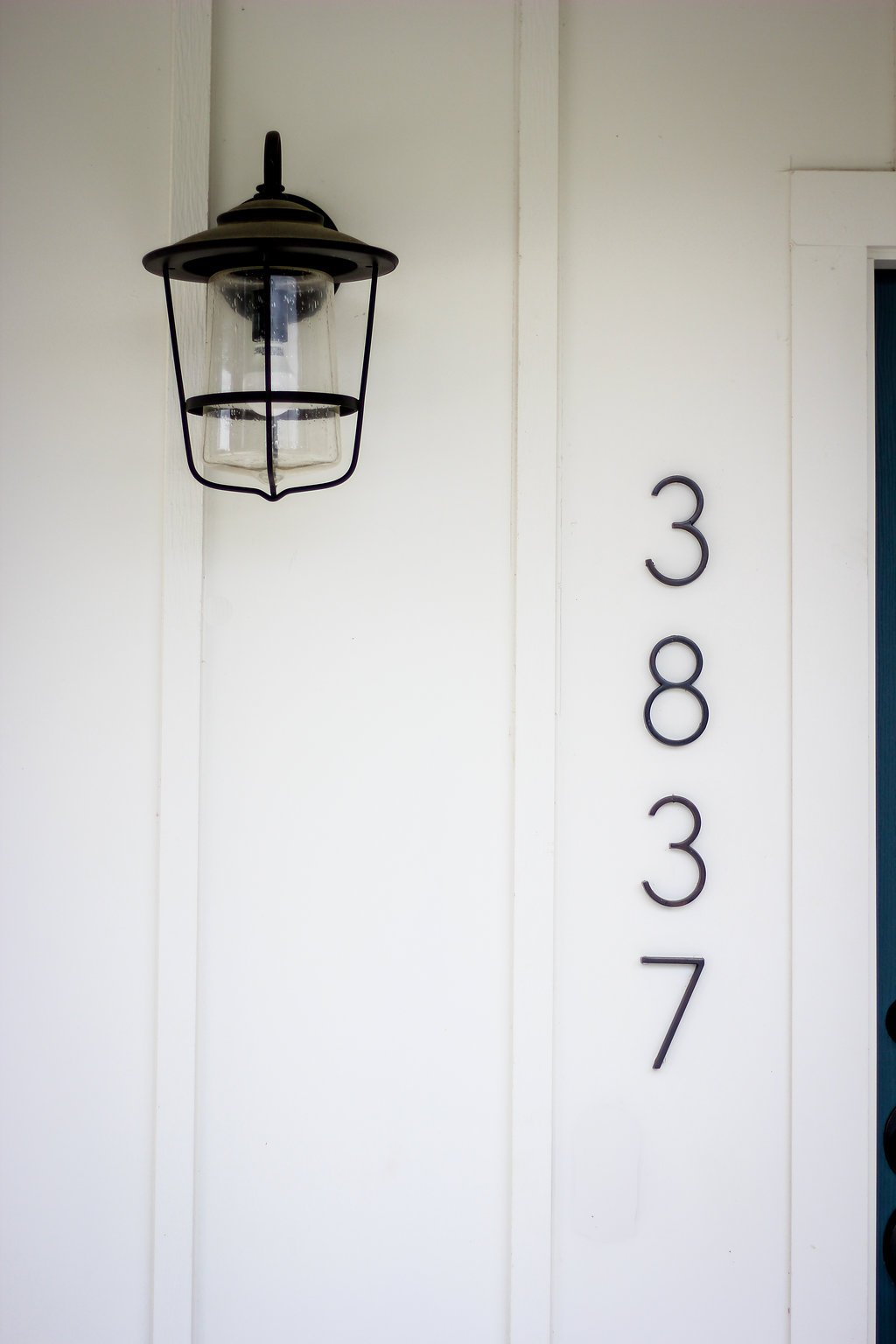Home Design Accents: lantern and house numbers on porch
